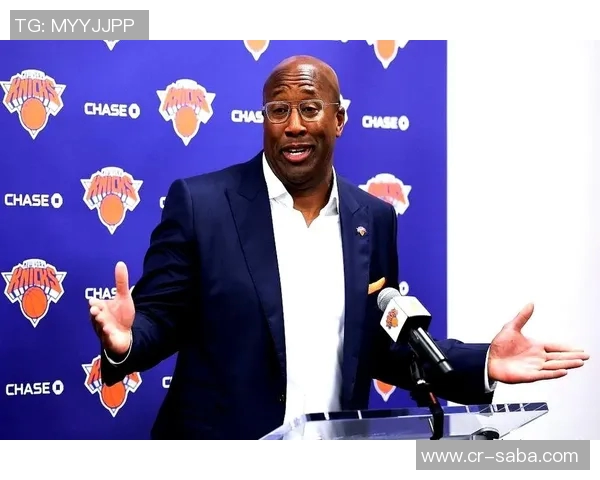 锡伯杜亲临绿军训练馆分享战术布朗回忆尼克斯如何逆袭我们