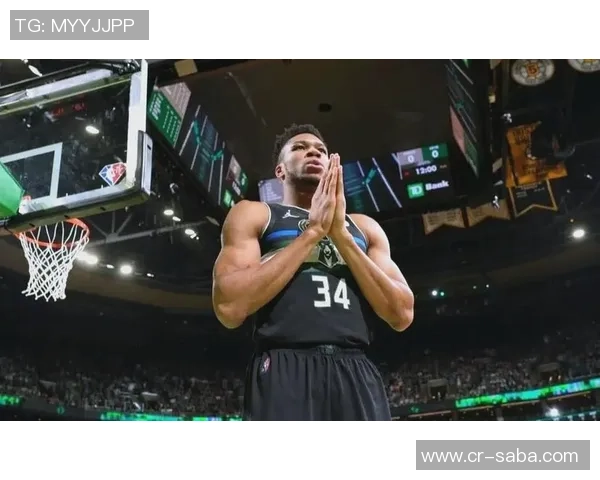 字母哥荣膺周最佳赛季前三战场均36分16板7助投篮命中率高达683