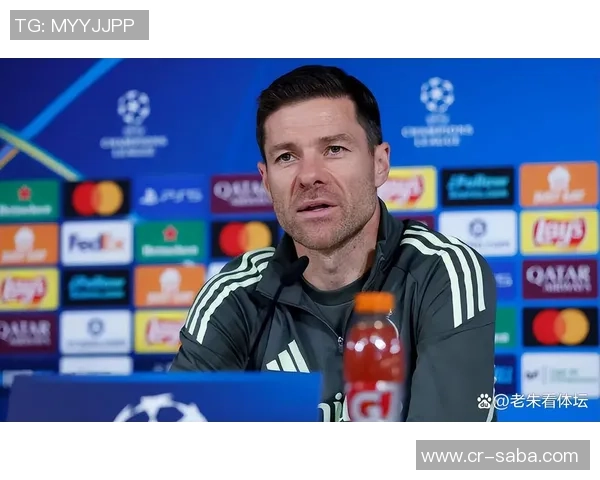 前瓜帅助教盛赞阿隆索未来教练潜力他渴望学习与成长 前瓜帅助教盛赞阿隆索未来教练潜力他渴望学习与成长