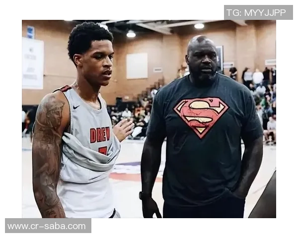 字母哥盛赞文班：健康是关键他将引领联盟未来无限可能