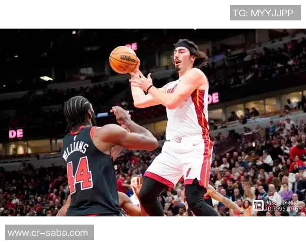 哈克斯强调下半场开局需全力进攻保持领先优势